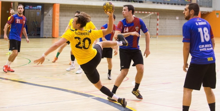 Bernat Correro en una acció ofensiva dissabte passat a Mataró | OAR Gràcia